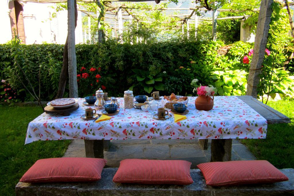 Bed & Breakfast Uvablu Trontano Екстериор снимка